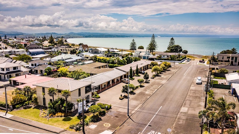 Fergussons Motor Lodge Hawke's Bay - Resort Spa in Hawke's Bay