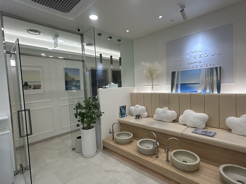 FLOWSEOUL Massage & SPA Flow Seoul Jamsil Heliocity & Local Loved Seoul Massage Experience Gangnam