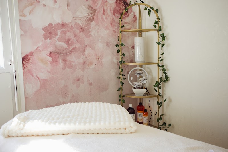 FLY Headspa Villejuif - Wellness Retreat in Villejuif