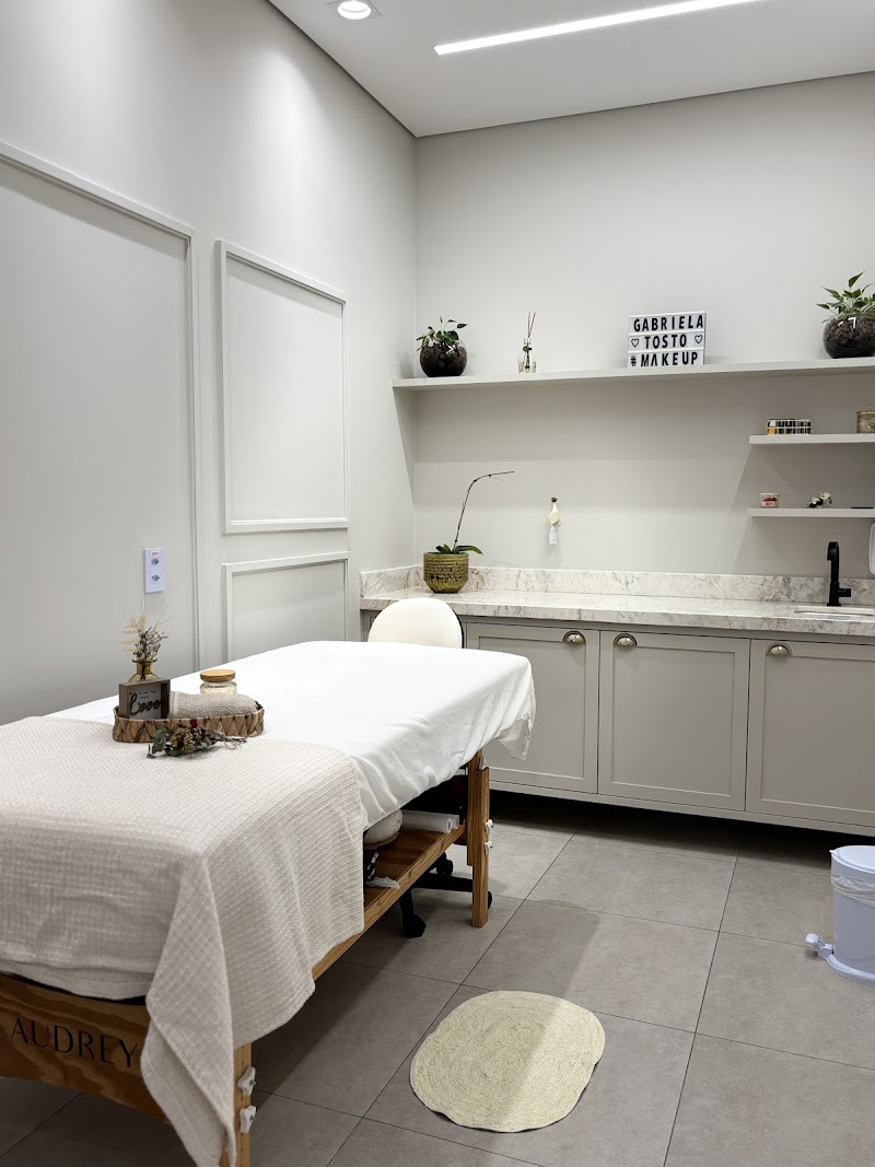 Gabriela Toigo Makeup Dois Vizinhos - Day Spa in Dois Vizinhos