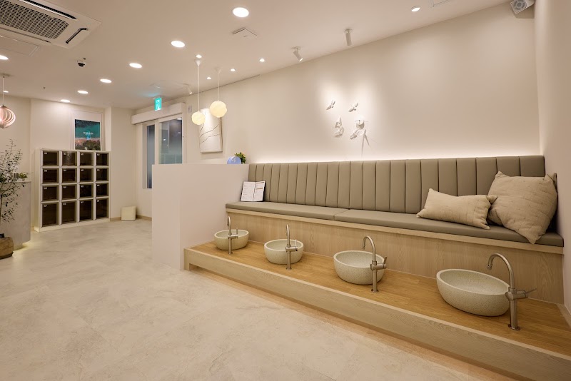 Gangnam Station Massage - The Hanoi Foot & Body: Gangnam Stn. Sinnonhyeon Stn. Foreigner-friendly Shop Seoul - Day Spa in Seoul