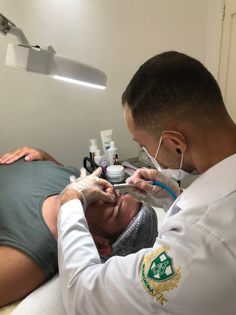 George Macêdo Biomédico Esteta & Saúde Integrativa Parnamirim - Day Spa in Parnamirim