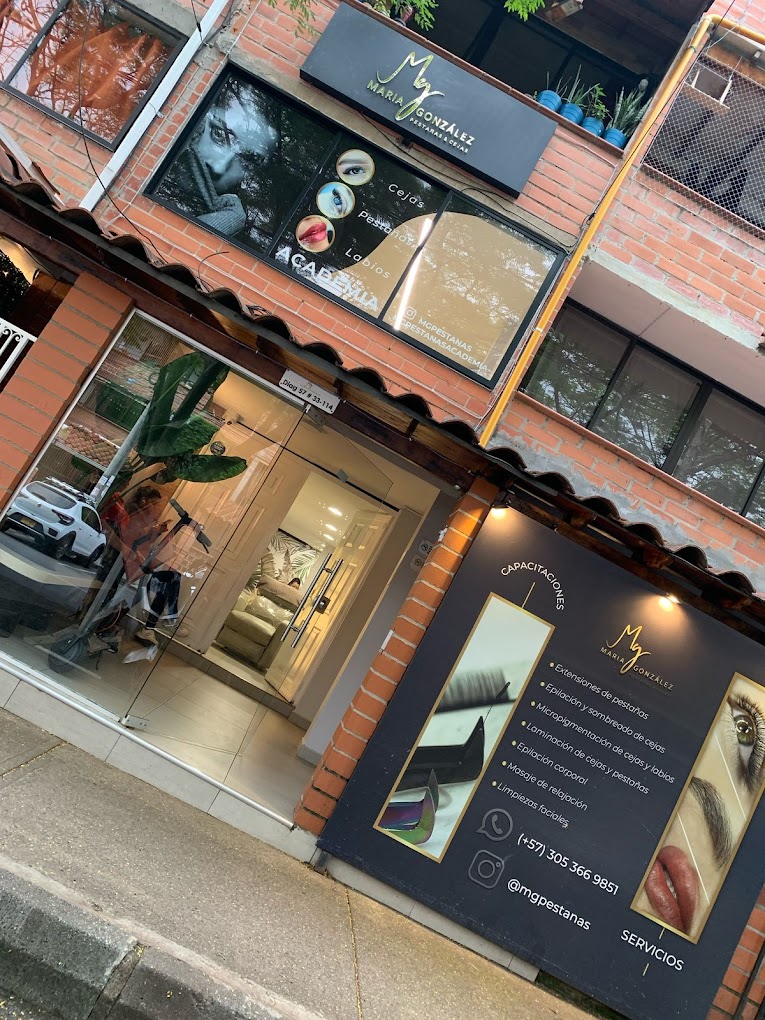 Gigi Lash Room Bello - Day Spa in Bello