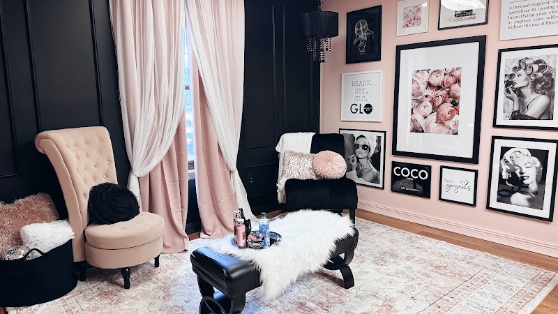 GLO Beauty Bar Worthington - Day Spa in Worthington