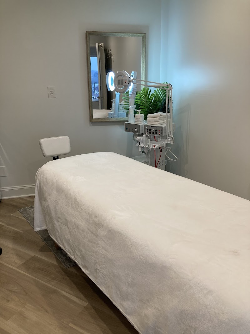 Glow Spa by Rio Brookfield - Day Spa in Brookfield