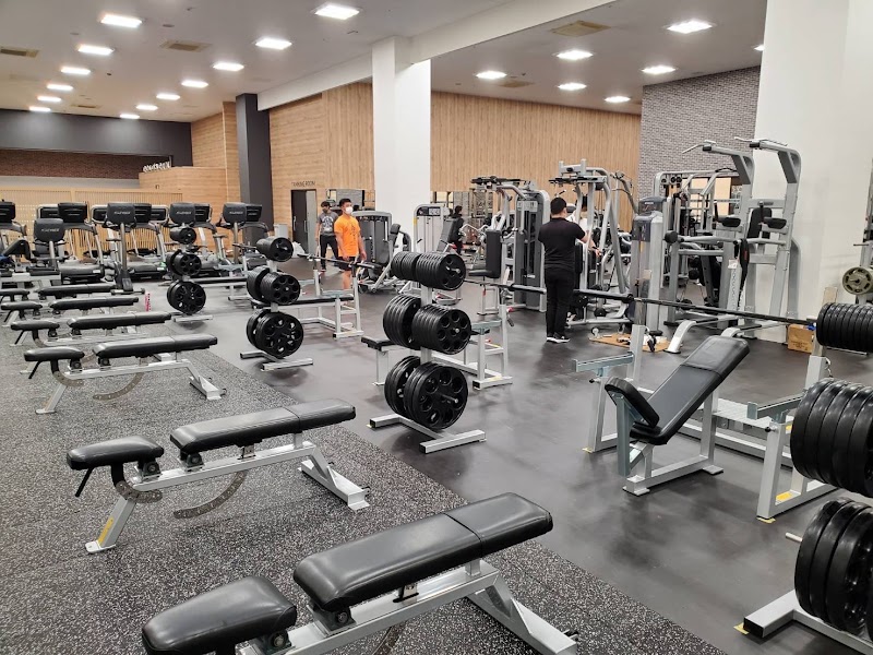 Gold's Gym Wakamatsu Fukuoka Kitakyushu City Wakamatsu Ward - Day Spa in Kitakyushu City Wakamatsu Ward