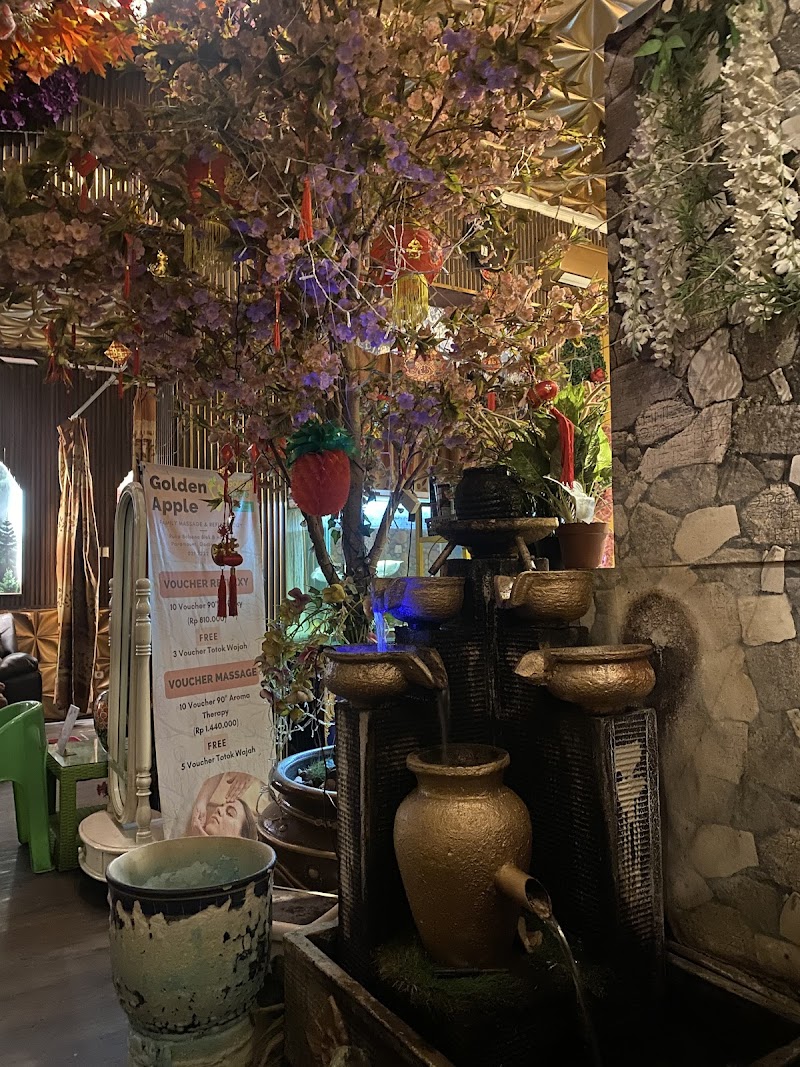 Golden Apple Family Massage and Reflexology Tangerang Kabupaten - Day Spa in Tangerang Kabupaten