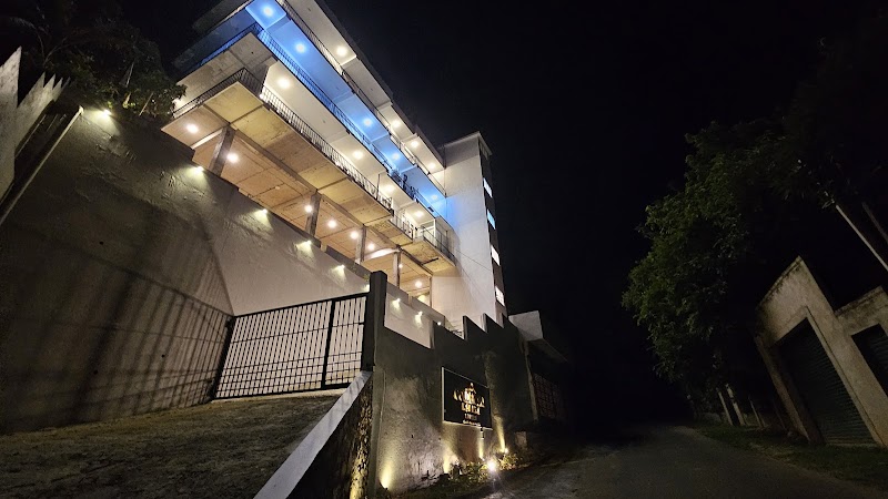 Golden Sky Hotel & Wellness Kandy - Hotel Spa in Kandy