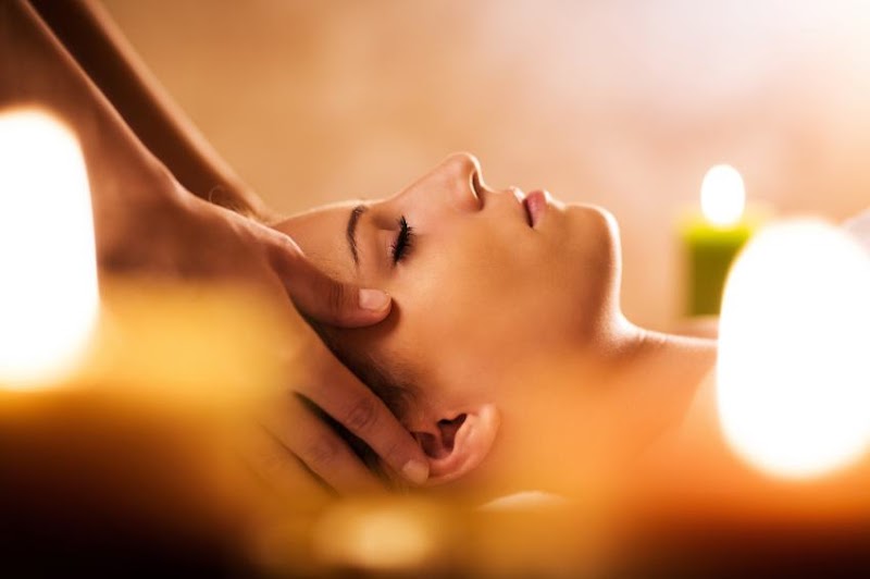 Gorgeous Glow with Guriz Melbourne - Day Spa in Melbourne