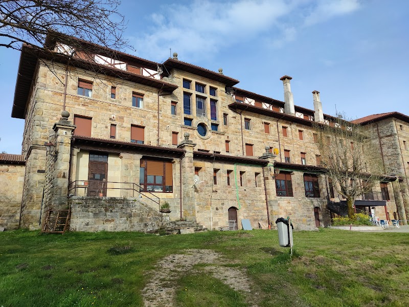 Gran Hotel- Balneario de Corconte Santiurde de Toranzo - Hotel Spa in Santiurde de Toranzo