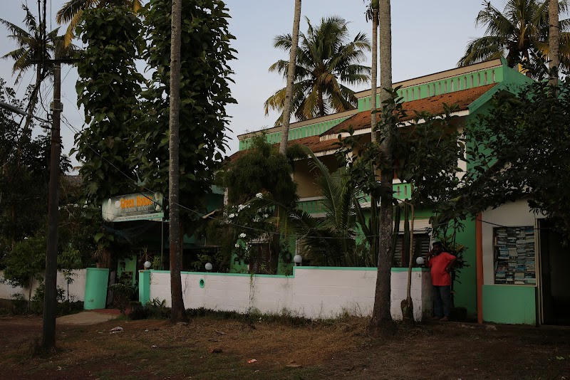 Green Garden Ayurvedic Resort Chirayinkeezhu - Resort Spa in Chirayinkeezhu