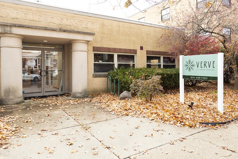 Green Yoga Spa Urbana - Day Spa in Urbana