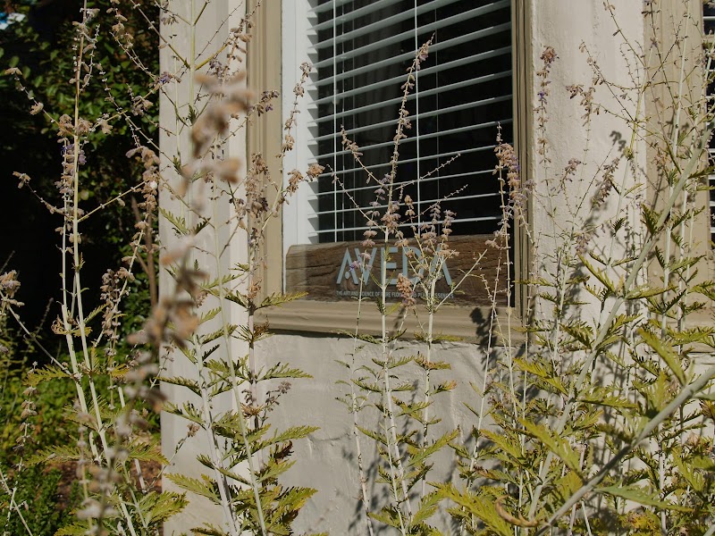 Grove & Baker Elk Grove - Day Spa in Elk Grove