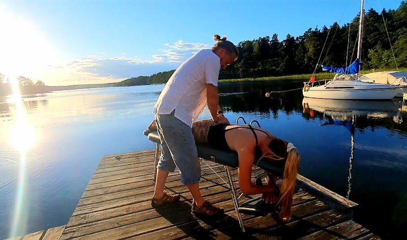 Hälsokällan KolviksUdde Hemmesta - Day Spa in Hemmesta