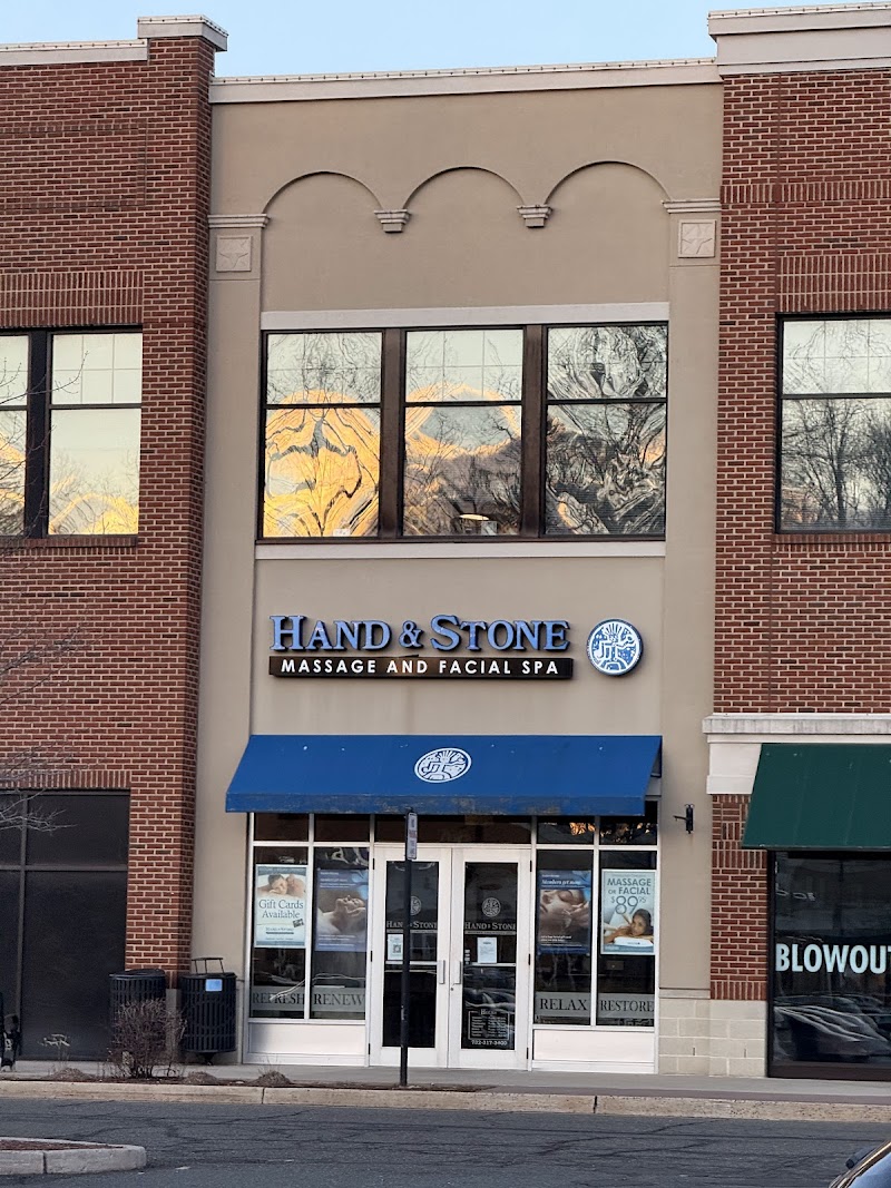 Hand and Stone Massage and Facial Spa North Brunswick - Day Spa in North Brunswick
