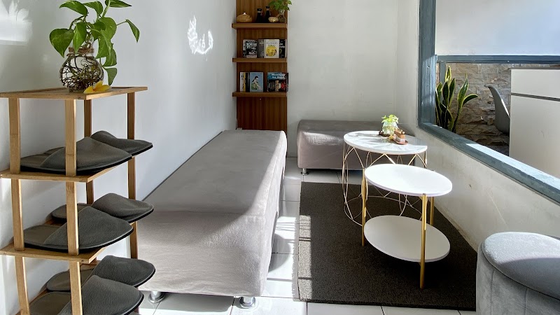 Healing Hut - Massage Center & Family Spa Yogyakarta
