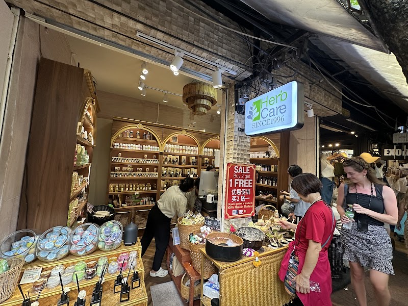 Herbal Compress Tak Fa - Day Spa in Tak Fa