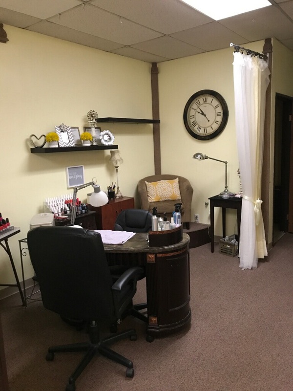 Hidden Retreat Salon & Spa Wauwatosa - Wellness Retreat in Wauwatosa