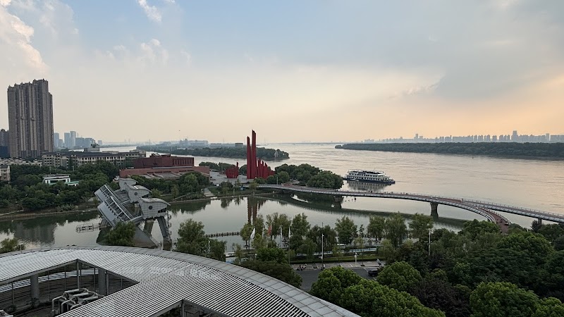 Hilton Nanjing Riverside - Hotel Spa in Nanjing