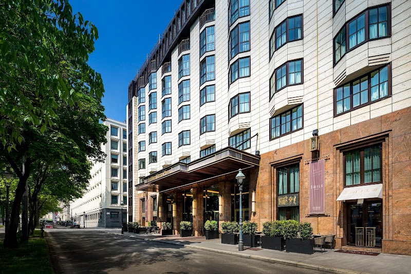 Hilton Vienna Plaza - Hotel Spa in Vienna