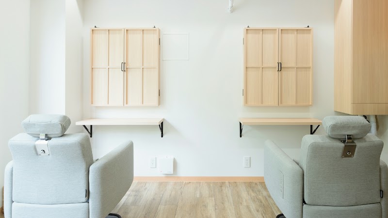 Hitomi International Forever Eyes Chuo City - Day Spa in Chuo City