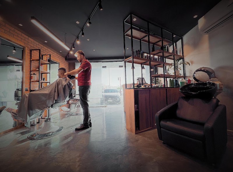 Home mens salon and massage Manama