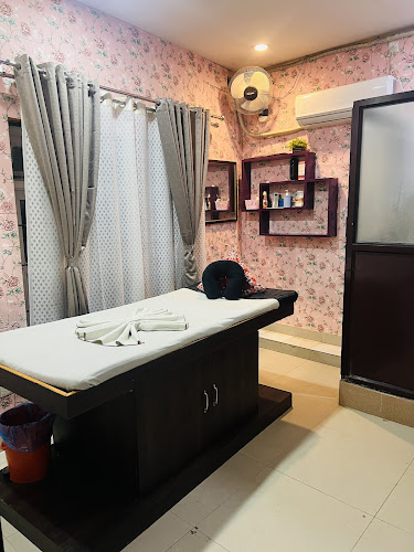 Honey Spa & Salon, Bhairahawa Siddharthanagar - Day Spa in Siddharthanagar