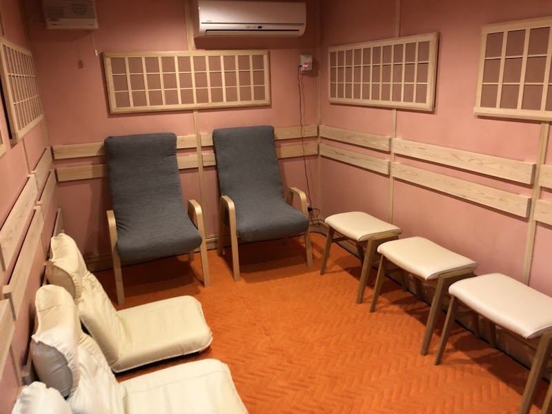 Hormesis Room La La La Soka City - Day Spa in Soka City