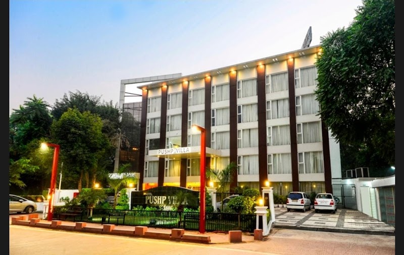 Hotel Pushp Villa Agra - Resort Spa in Agra