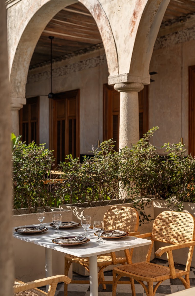 Hotel Sevilla Merida - Resort Spa in Merida