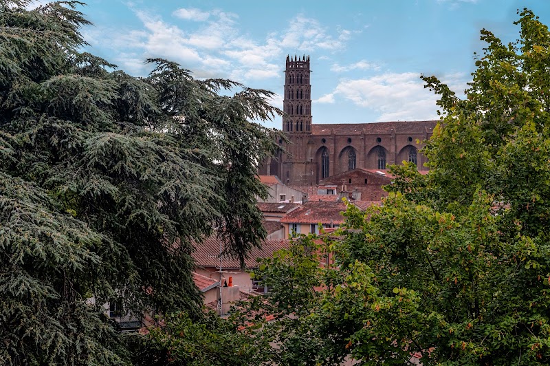 Hotel SOCLO Toulouse - Resort Spa in Toulouse