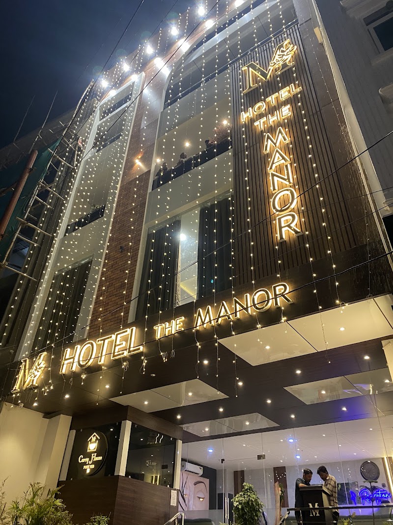 Hotel The Manor Varanasi - Hotel Spa in Varanasi