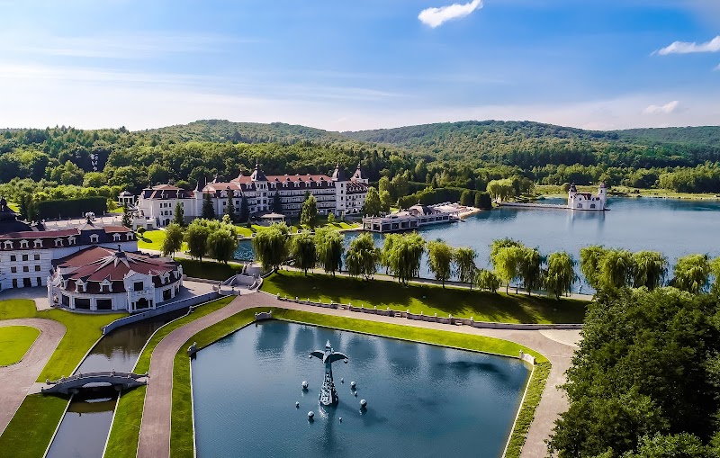 HSE Trip Resort&Spa Lviv Akademika Bohomol'tsya St - Resort Spa in Akademika Bohomol'tsya St