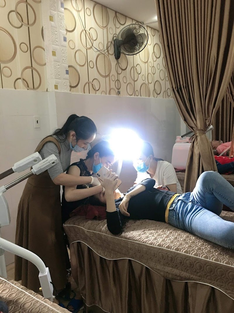 Huong Brows and Beauty Nha Trang - Day Spa in Nha Trang
