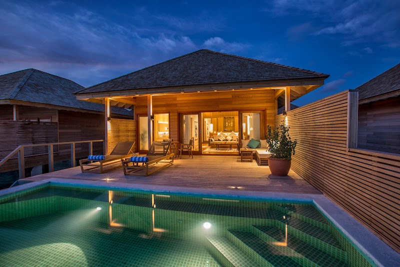 Hurawalhi Island Resort Lhaviyani Atoll