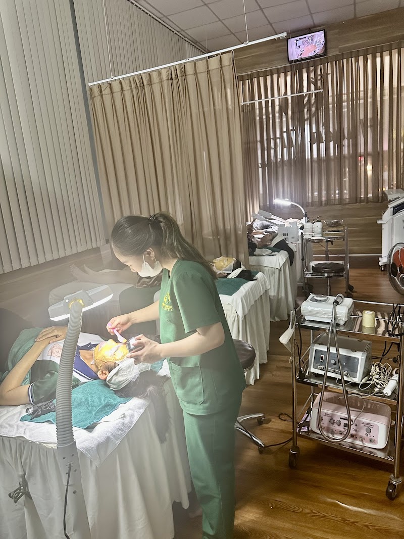 Huyền Spa  chuyên làm đẹp và Đào tạo học viên Đồng Xoài - Day Spa in Đồng Xoài