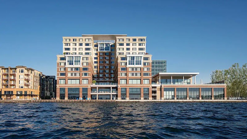 Hyatt Regency Lake Washington at Seattle's Southport - Hotel Spa in Seattle