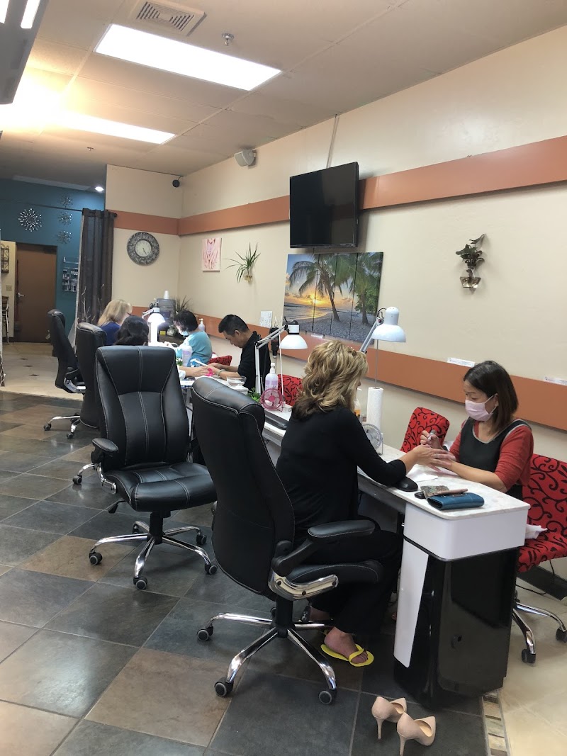 Innovative Nails & Spa Oro Valley - Day Spa in Oro Valley