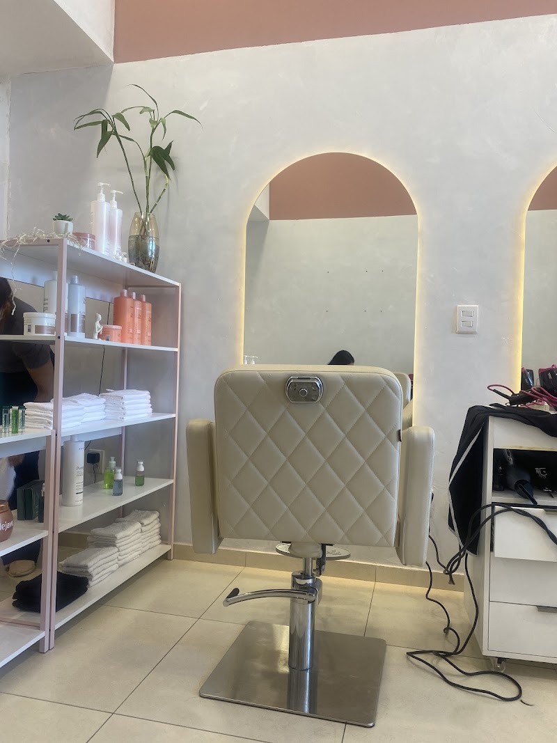 Iran Studio Hair João Pessoa - Day Spa in João Pessoa