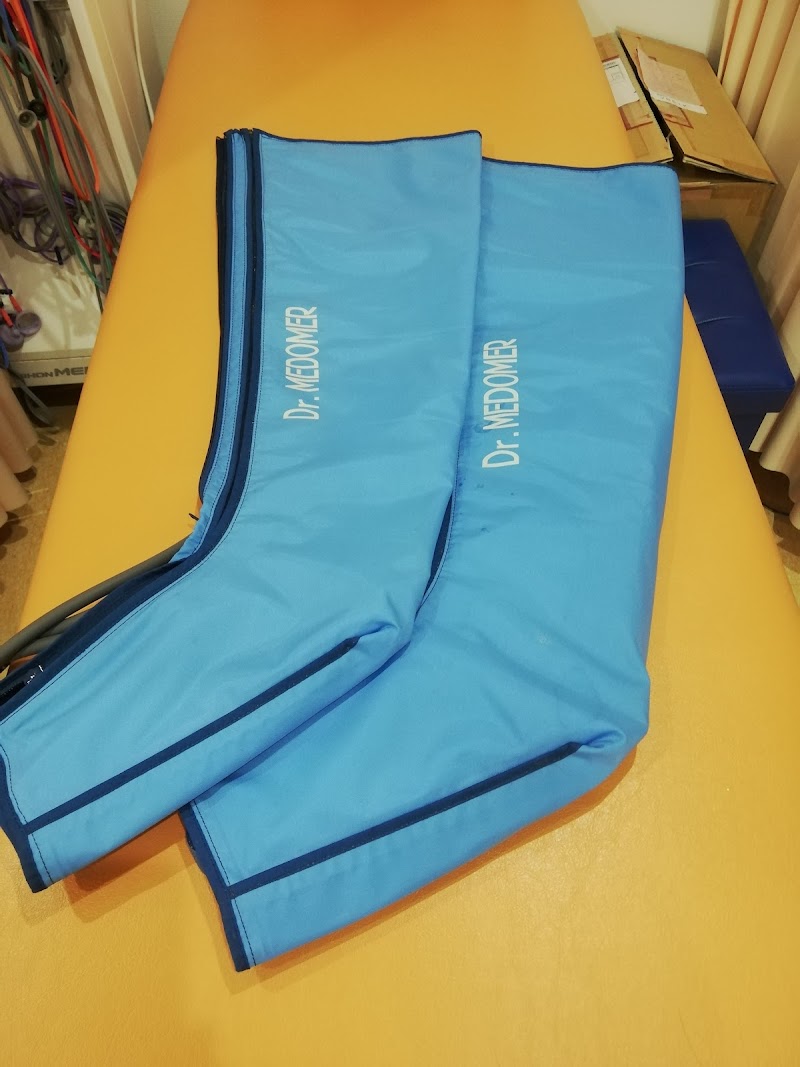 Itonaga Massage Clinic & Osteopathic Clinic Funabashi City - Day Spa in Funabashi City