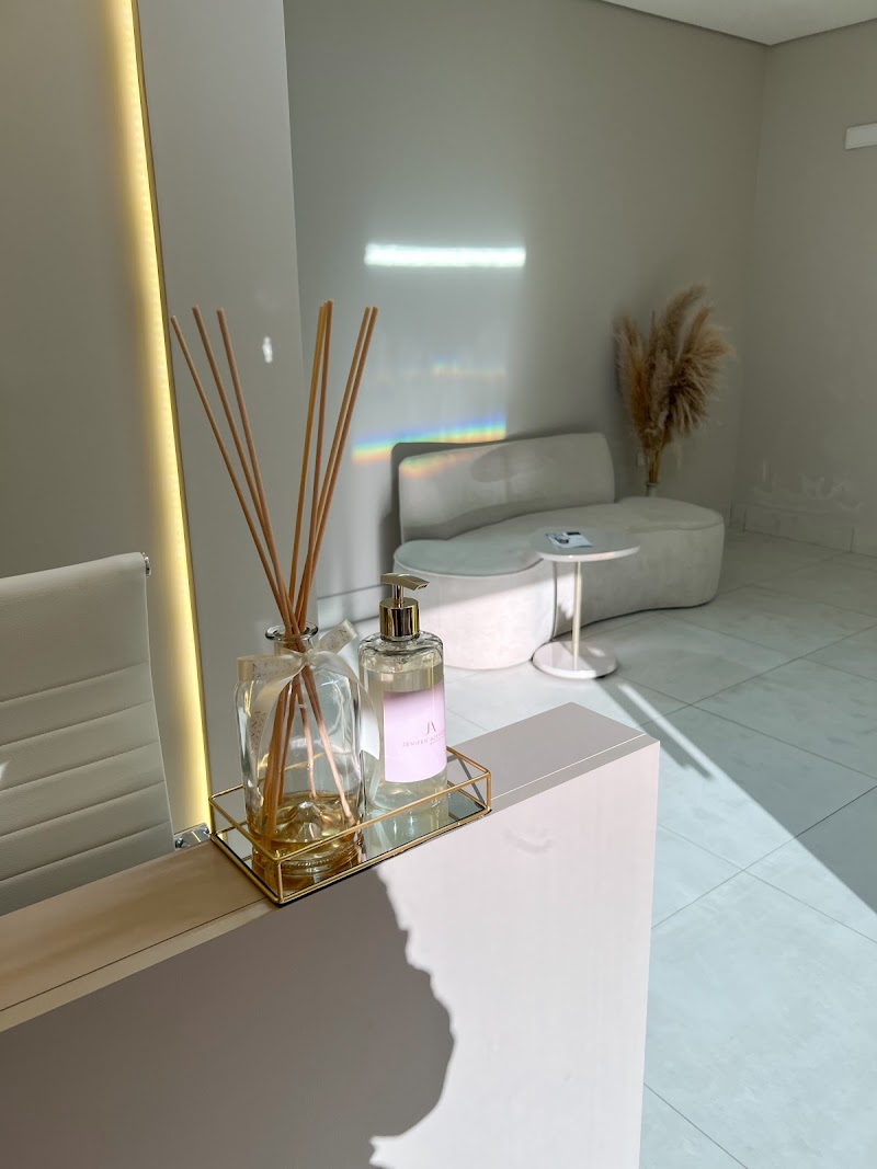 Jenifer Sueroz estética avançada Maringá - Day Spa in Maringá