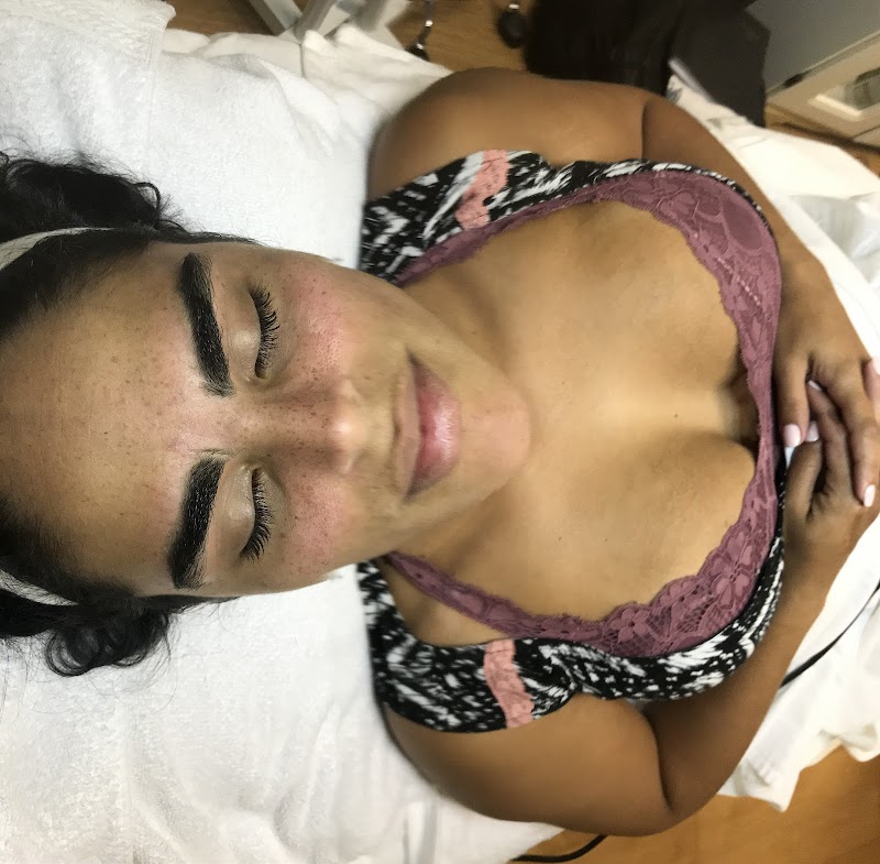 Jenn's Esthetic Spa Palm Springs - Day Spa in Palm Springs