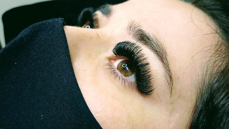 Jéssica Gonçalves - Cílios e Cursos Apucarana - Day Spa in Apucarana