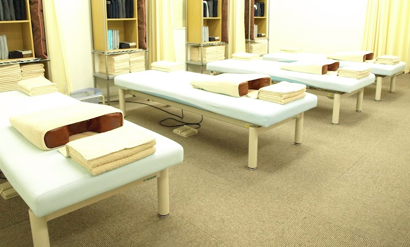 Keds Sports Massage Kanda Ogawamachi Chiyoda City - Day Spa in Chiyoda City