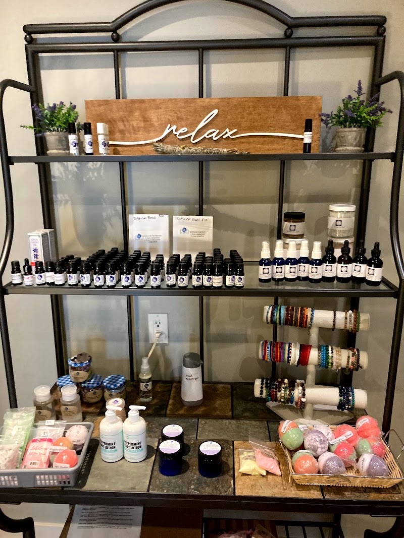 Kneading Palms Massage Edmonton - Day Spa in Edmonton