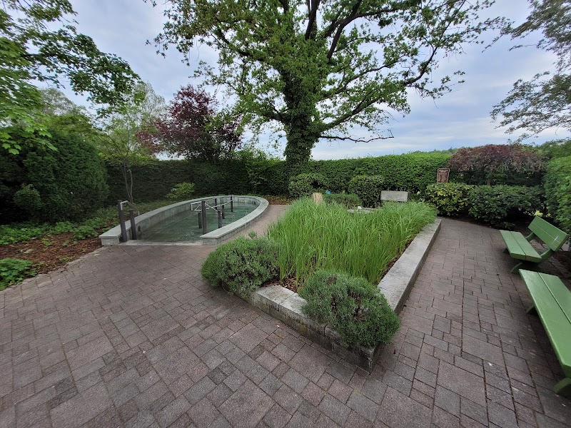 Kneipp-Tretbecken am Festspielhaus Bayreuth - Day Spa in Bayreuth