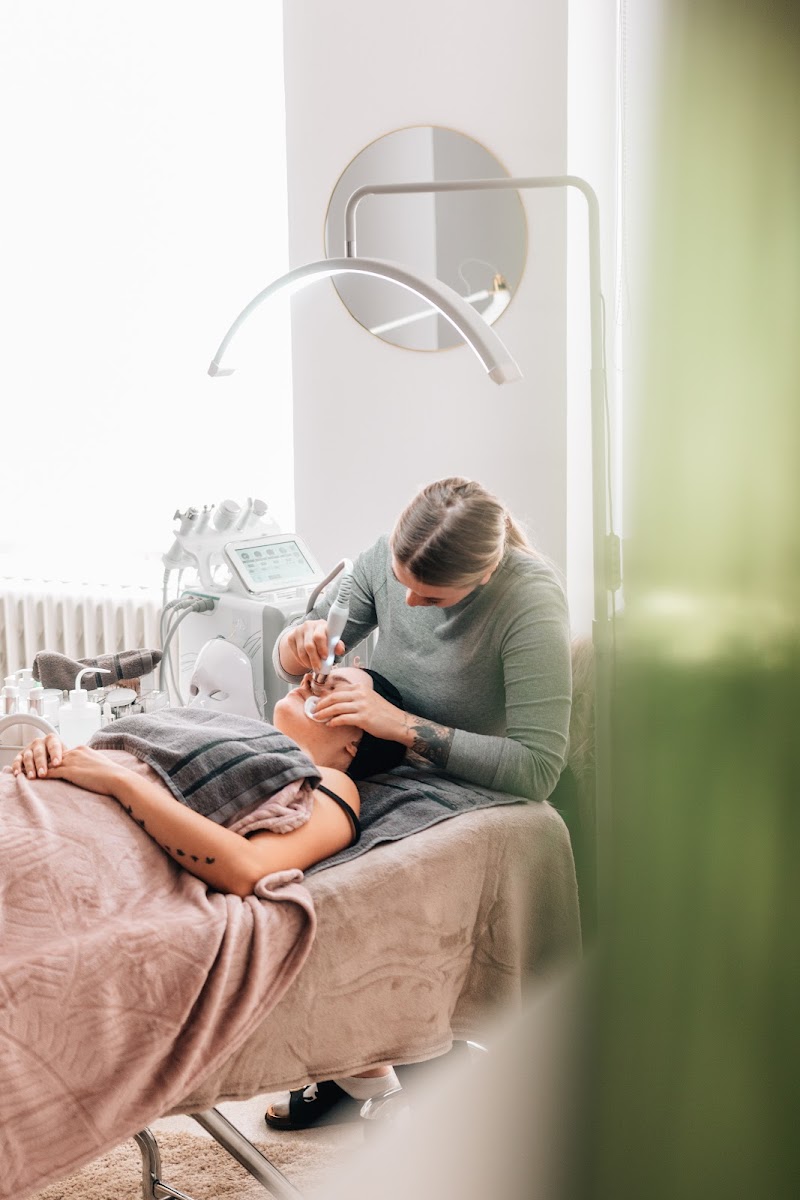 Kosmetický salon - Skinglow Dobruška - Day Spa in Dobruška