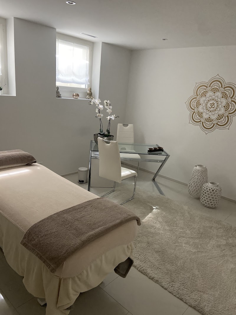 Kosmetik-und Gesundheitsinstitut Nadia Opfikon - Day Spa in Opfikon