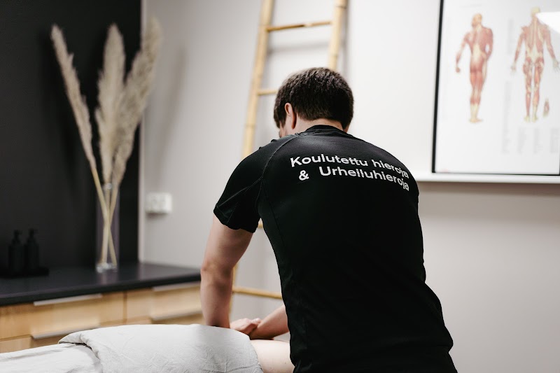 Koulutettu hieroja/ urheiluhieroja Henry Isberg Turku - Day Spa in Turku