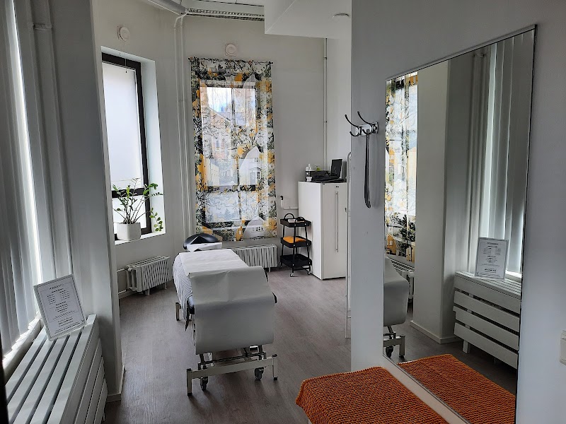 Koulutettu Hieroja / Urheiluhieroja Tiiastiina Hämeenlinna - Day Spa in Hämeenlinna